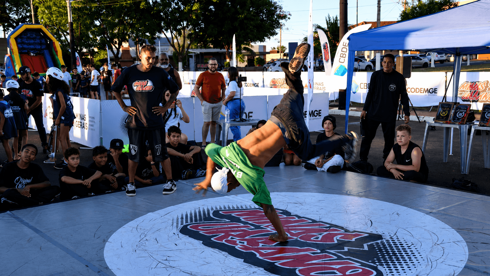 Apresentação de breaking em etapa do Minas Urbano